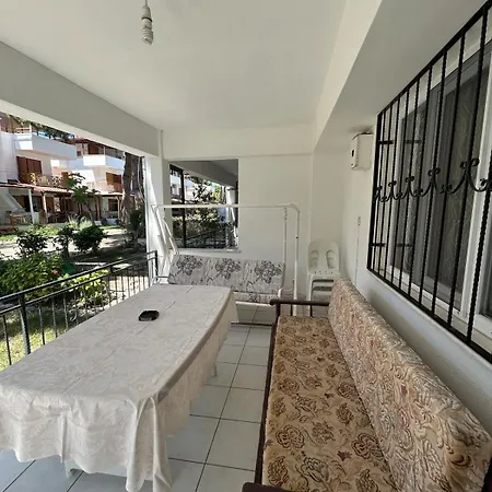 Charming Steps From Long With Wifi *