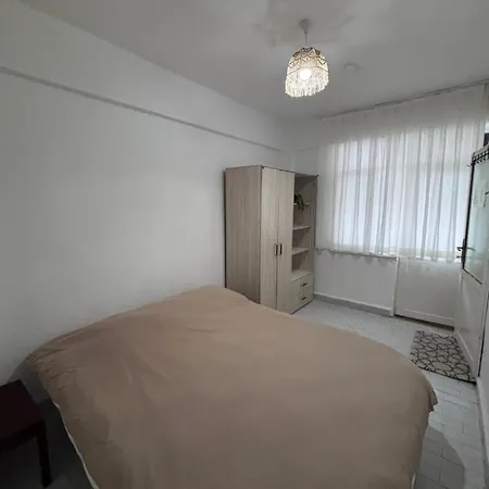 400 M Away From Long With Wifi And Airconditioner * كوشاداسيه