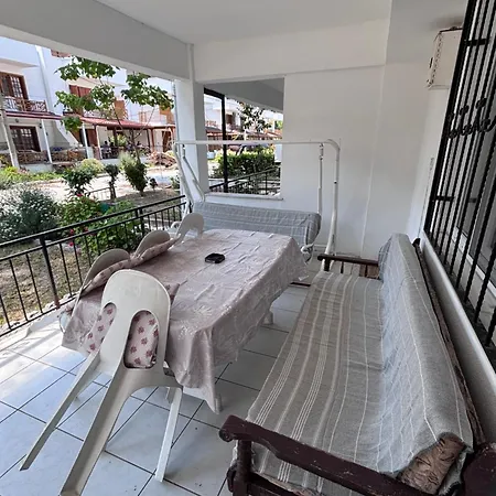 400 M Away From Long With Wifi And Airconditioner كوشاداسيه