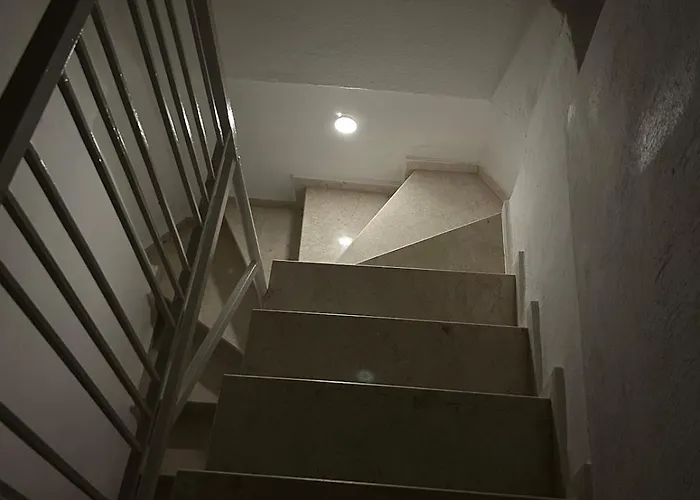 Charming Steps From Long With Wifi קוסדסי