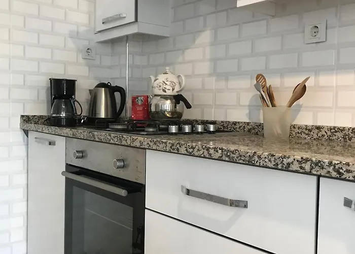 Charming Steps From Long With Wifi