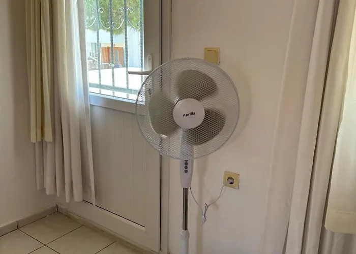 Charming Steps From Long With Wifi Kusadası