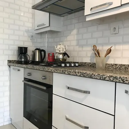 Charming Steps From Long With Wifi